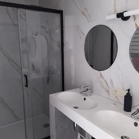 Semesterbostad Le Framboisier V De La Distillerie Bio Spirit Belgium *