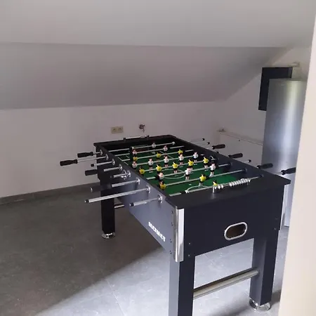 Le Framboisier V De La Distillerie Bio Spirit Belgium 펜션 Neufchâteau