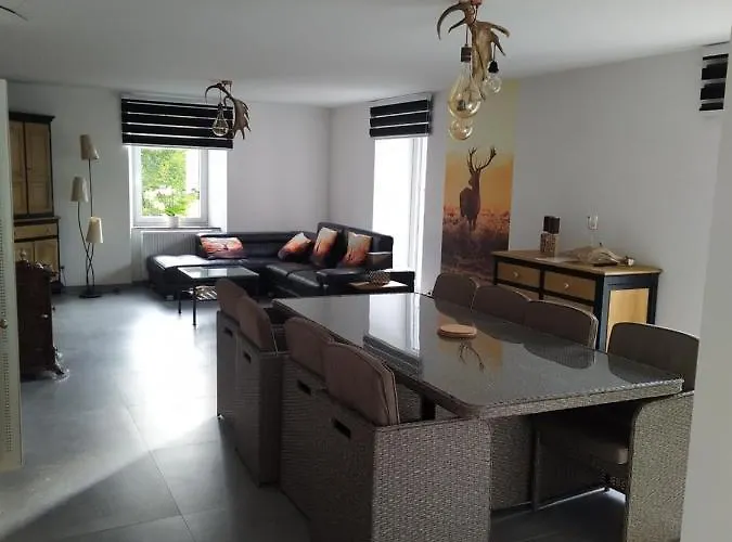 Le Framboisier V De La Distillerie Bio Spirit Belgium 펜션 *