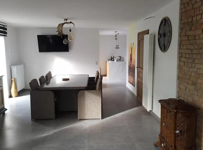 Le Framboisier V De La Distillerie Bio Spirit Belgium 펜션